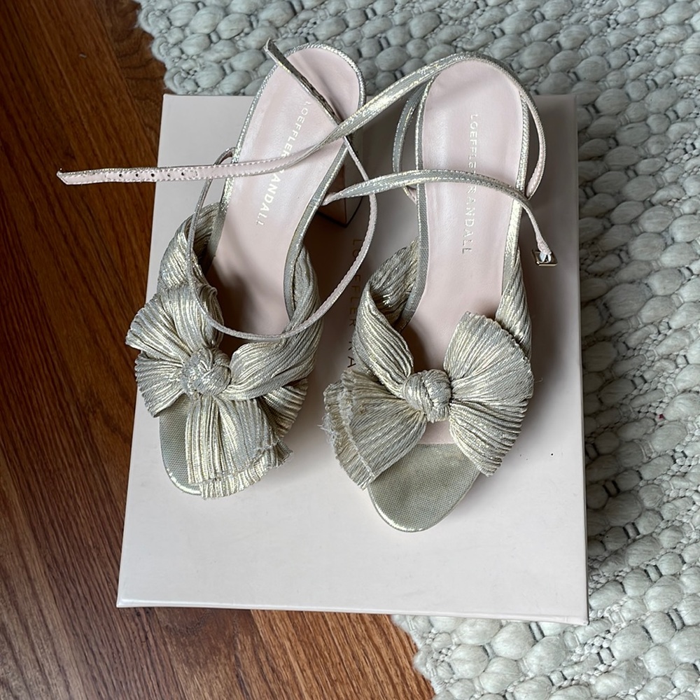 Platinum Lame Natalia Heels LOEFFLER RANDALL size 7.5